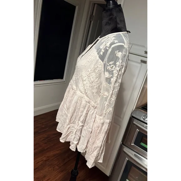 New American Eagle Lace Bell Sleeve Top XXL - Picture 5 of 8